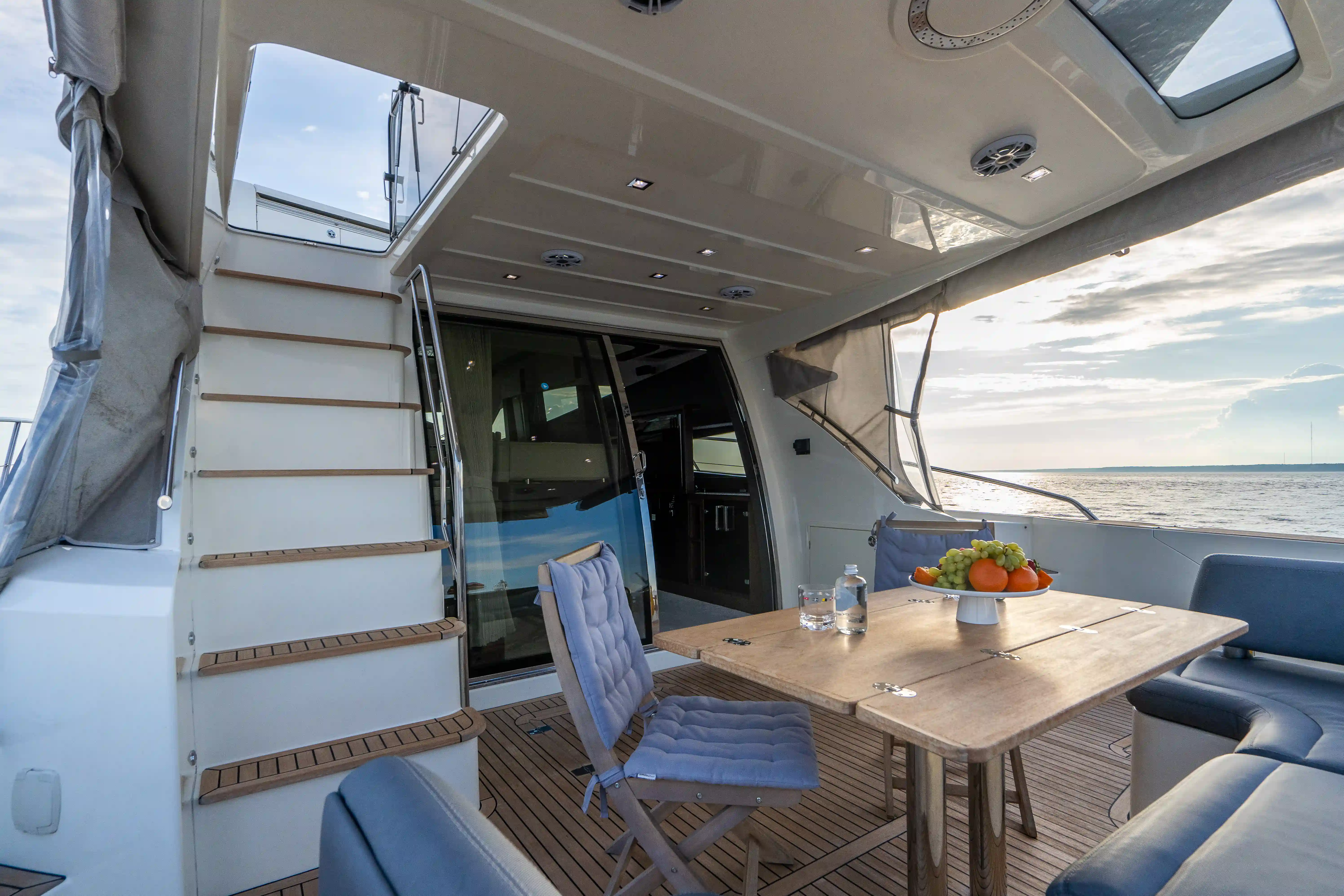 Яхта  «Galeon 640» image- 10